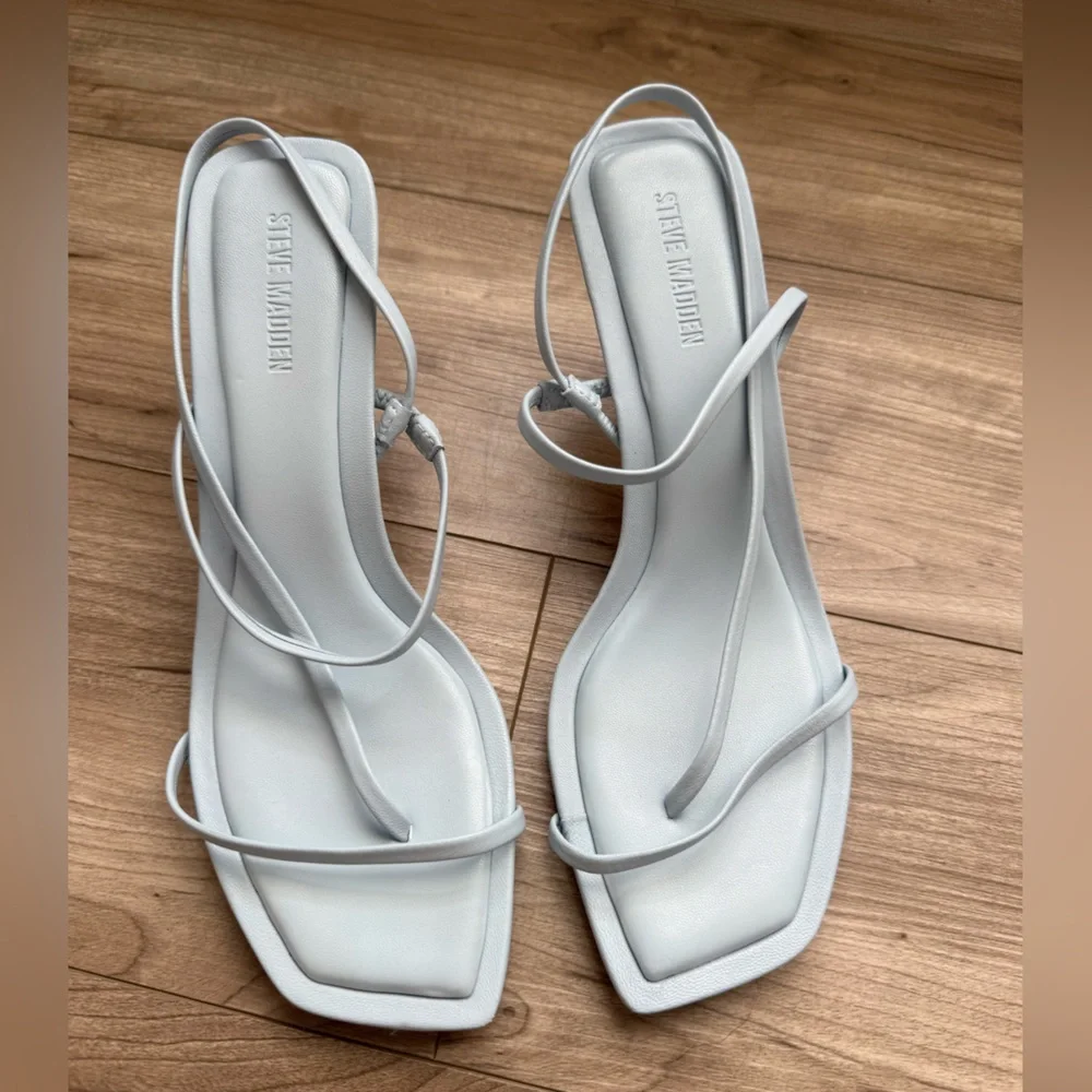 Steve Madden Locke strappy sandals light blue square toe kitten heel Size 7.5 - Picture 3 of 10